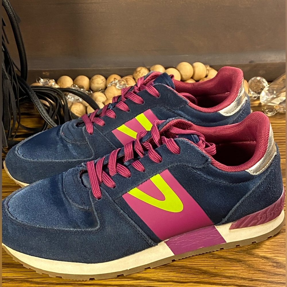 Tretorn Navy and Pink Loyola  Sneakers with Neon Highlights